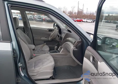 2010 Subaru Forester 2.5X z USA, uszkodzony, nr VIN JF2SH6BC7AH763343